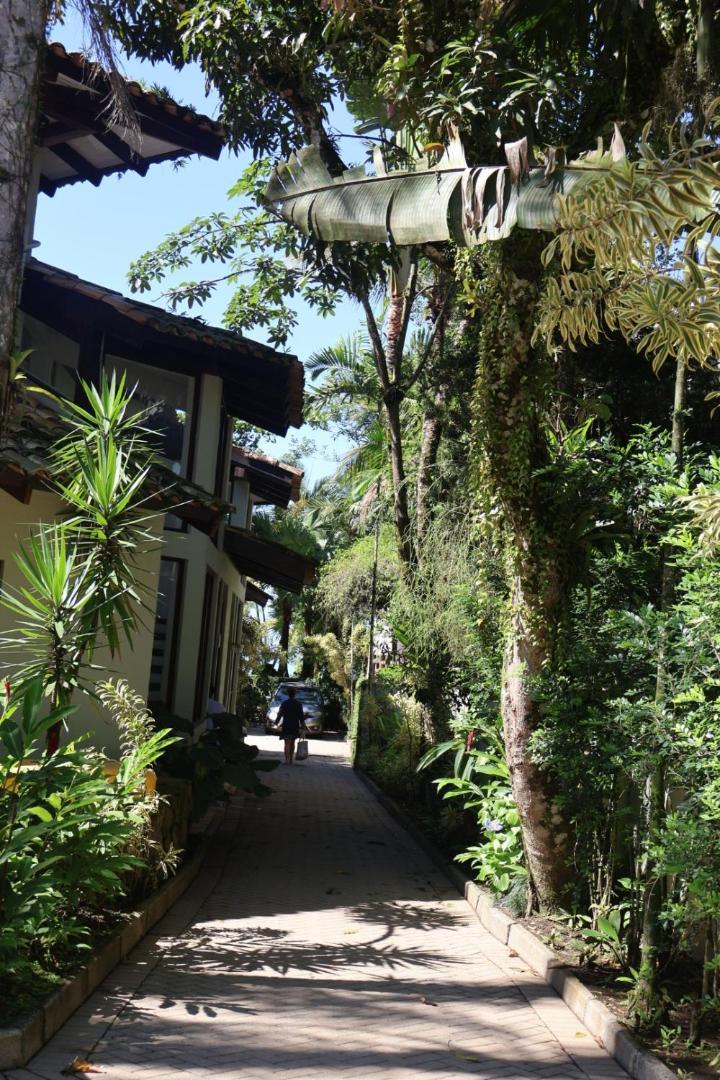 Casa Deliciosa Em Condo C/ Piscina Frente Ao Mar Сао Себастиао Екстериор снимка